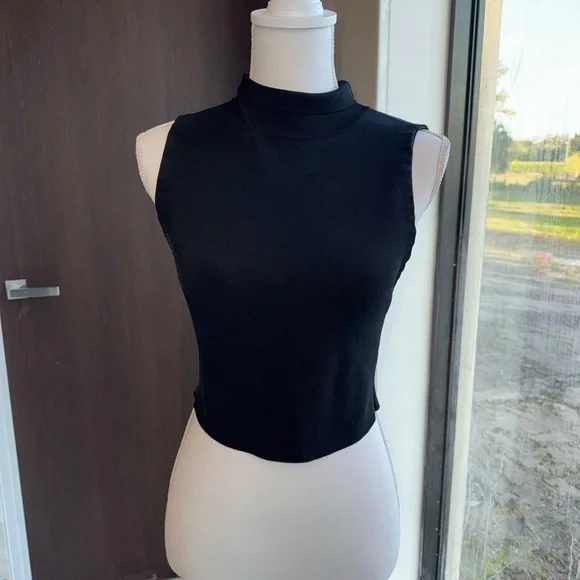 Alice+Olivia Darcey Turtleneck Sweater Tank - Picture 5 of 6